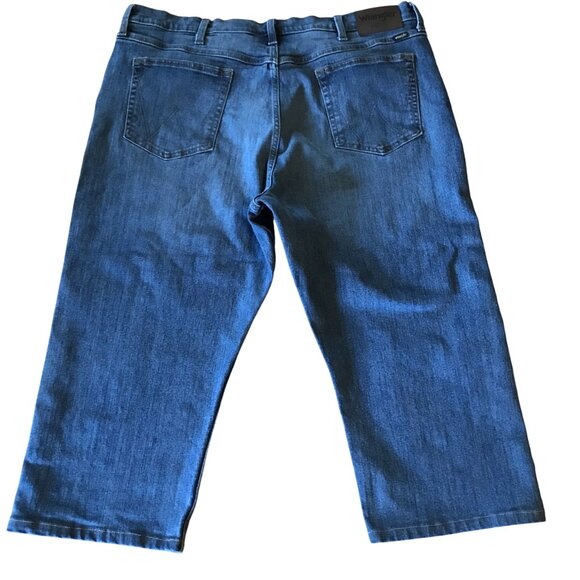 Men’s Patchwork Jeans Shorts, Size 40-30: Upcycled Distressed Denim on Denim - Picture 3 of 11